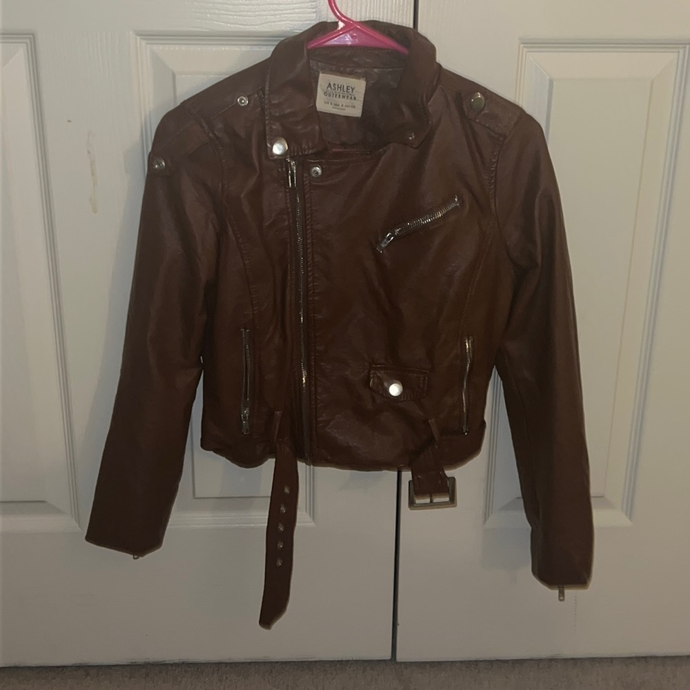 Brown, cropped leather jacket